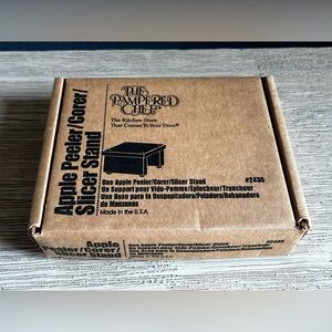 🆕 Pampered Chef Apple Peeler Corer Slicer Stand